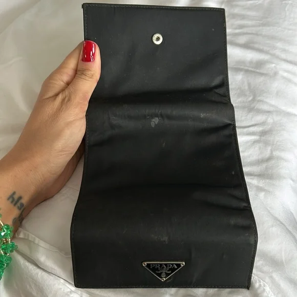 Prada Wallet - Picture 2 of 9